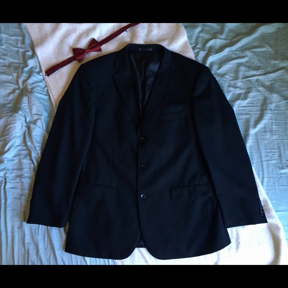100% Wool Men’s Suit Jacket: Emanuel Ungaro